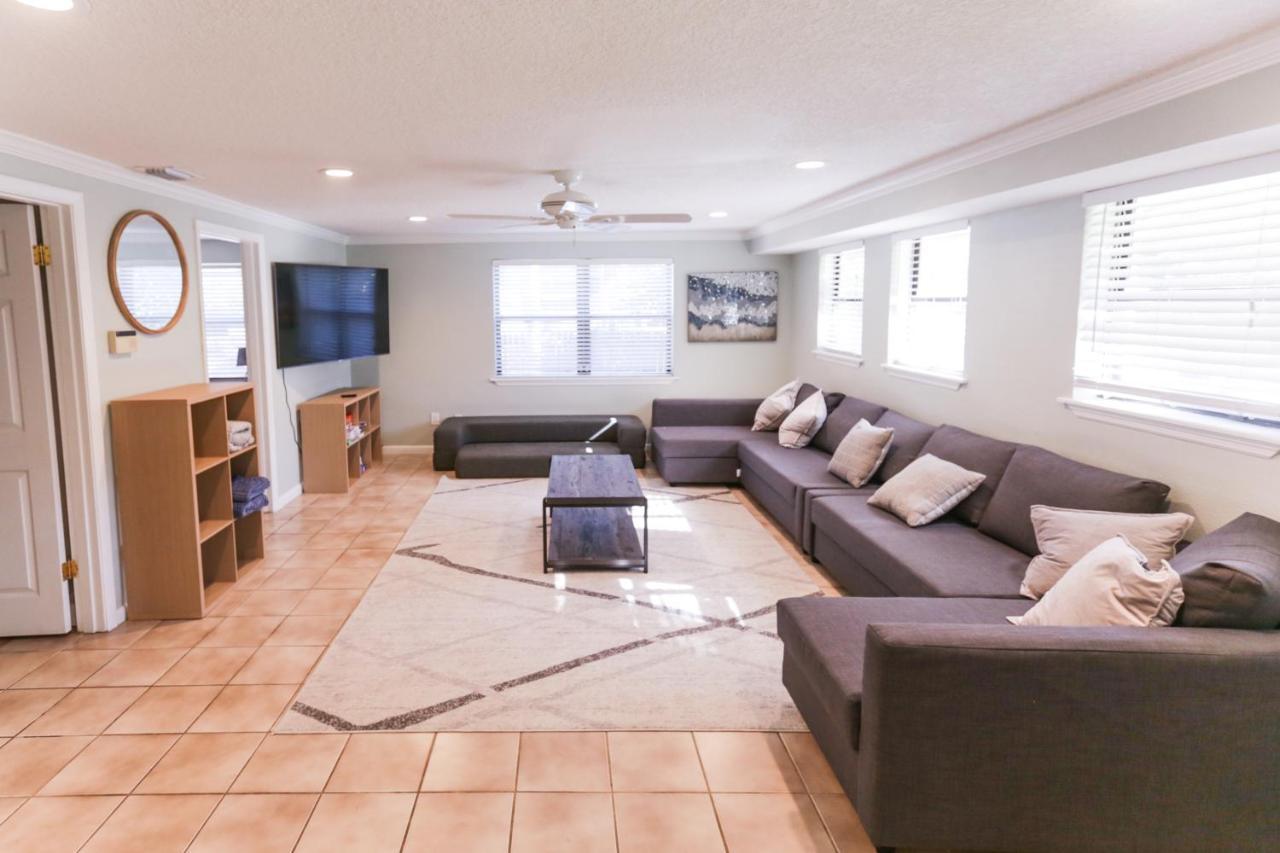 Pool & Hot Tub Home W Game Room! 1 Mile To Beach! Jacksonville Beach Kültér fotó